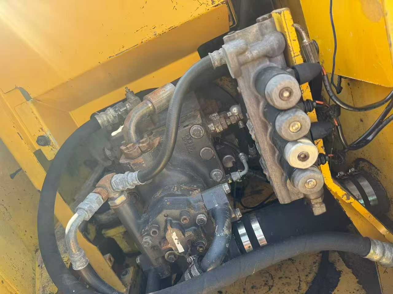 Used Komatsu PC120-6E Excavator 2016 Model / 7