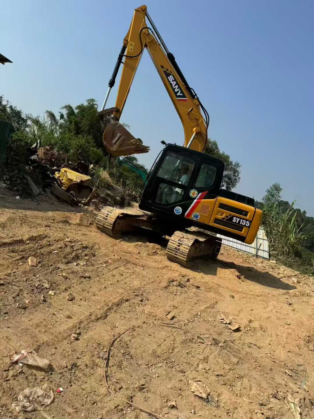 Used Sany SY135 Excavator 2016 Model / 3