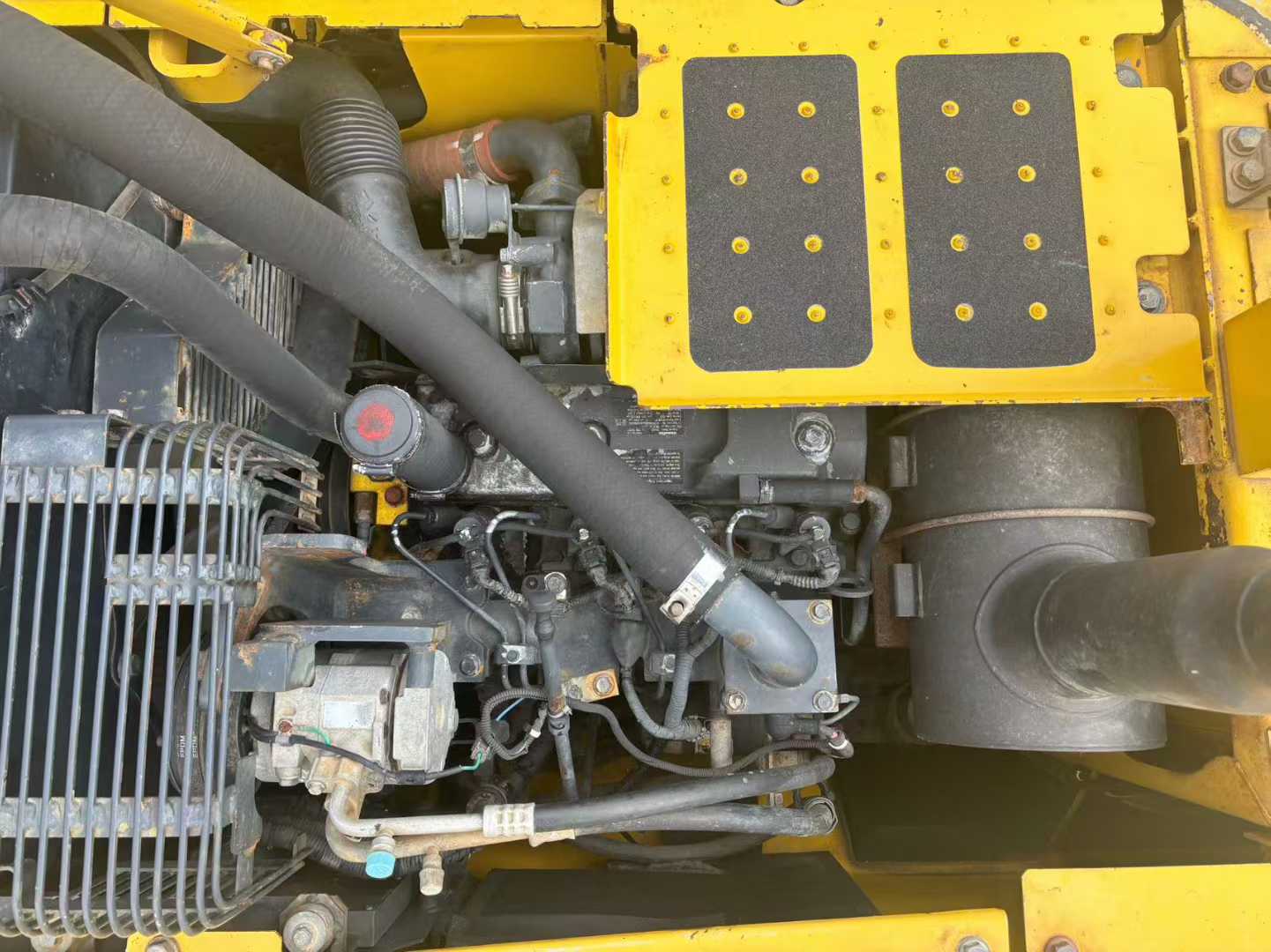 Used Komatsu PC120-8 Excavator 2016 Model / 2