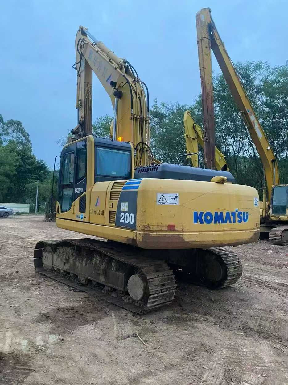 Used Komatsu PC200-8N1 Excavator 2016 Model / 8