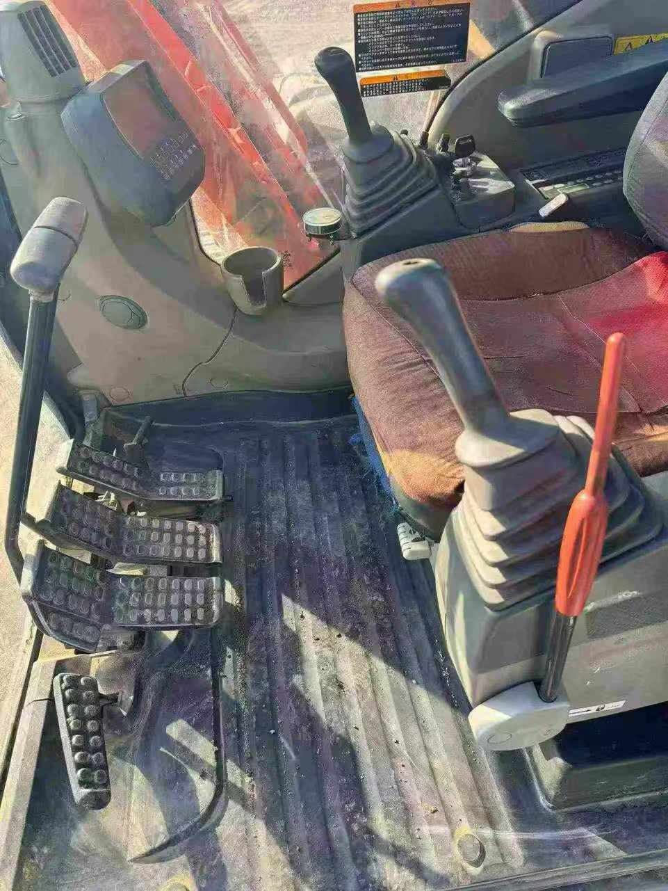 Used Hitachi ZAXIS200 Excavator 2012 Model / 6