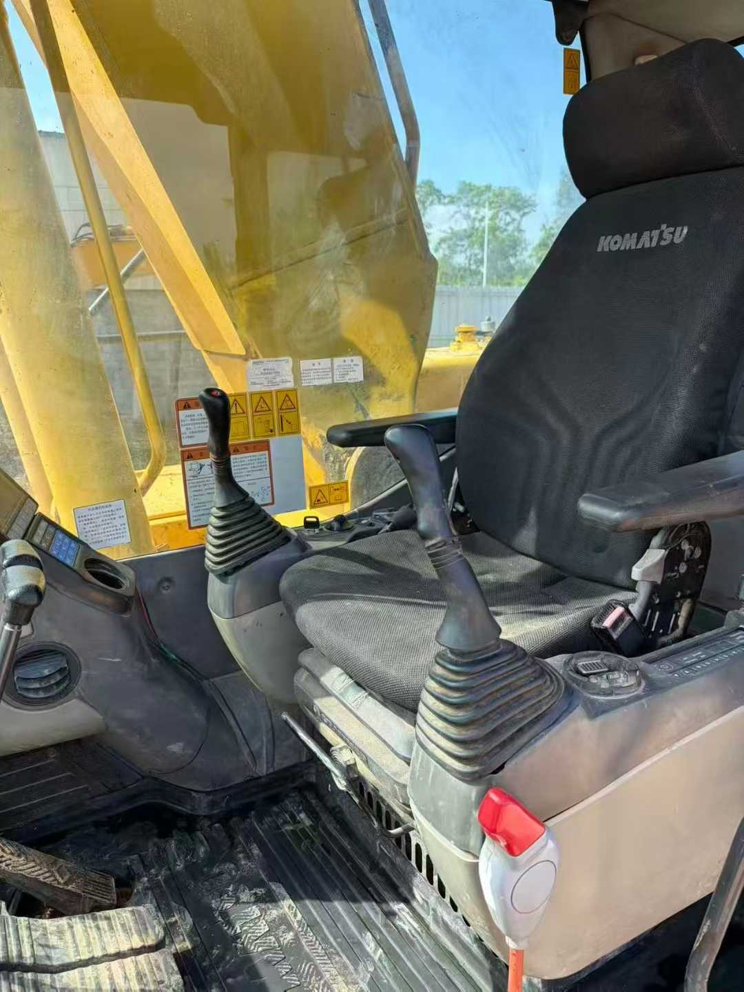 Used Komatsu PC240LC-8 Excavator 2013 Model / 4