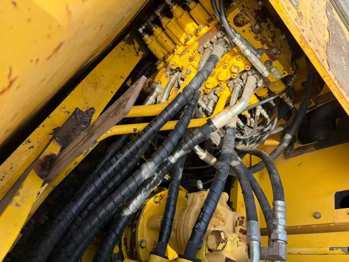 Used Komatsu PC240LC-8 Excavator 2013 Model / 5