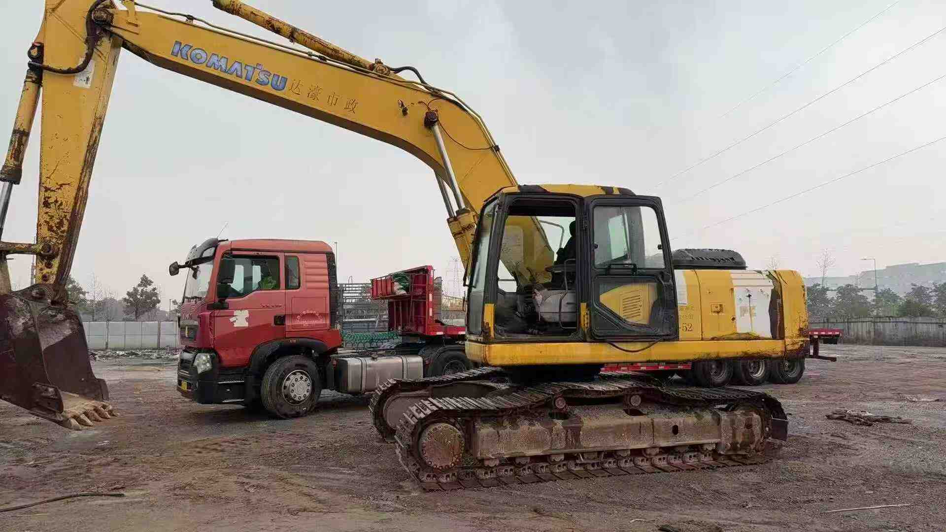 Used Komatsu PW220-7 Excavator 2016 Model / 4