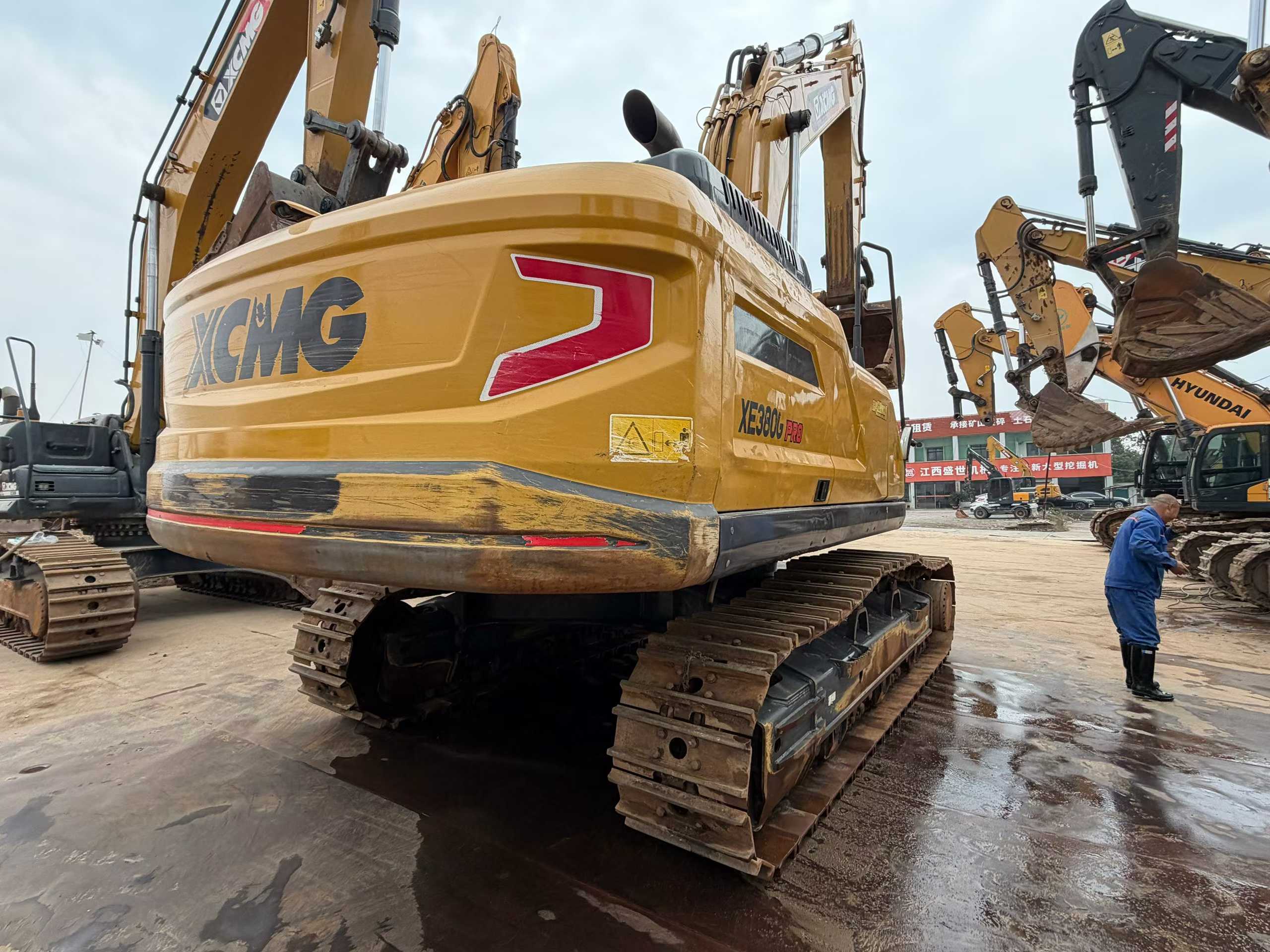 Used XCMG XE80 Excavator 2016 Model / 3