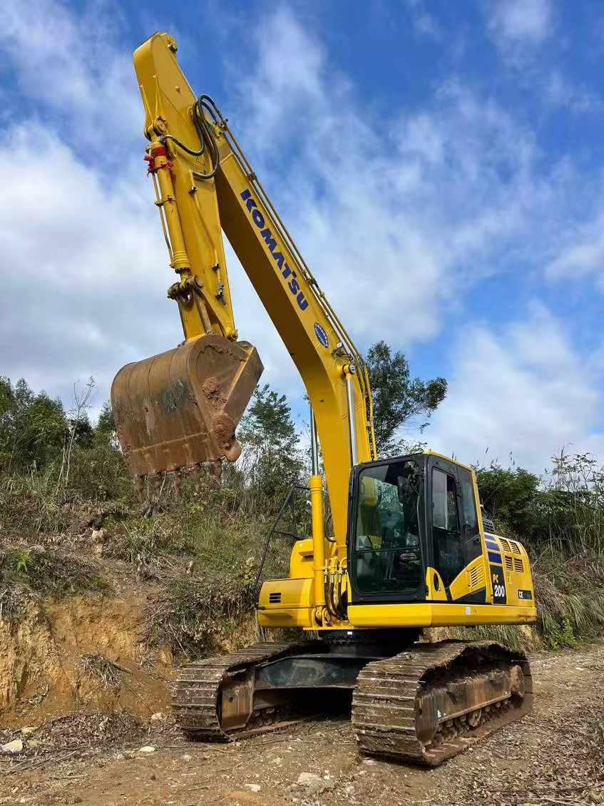 Used Komatsu PC200-1 Excavator 2024 Model