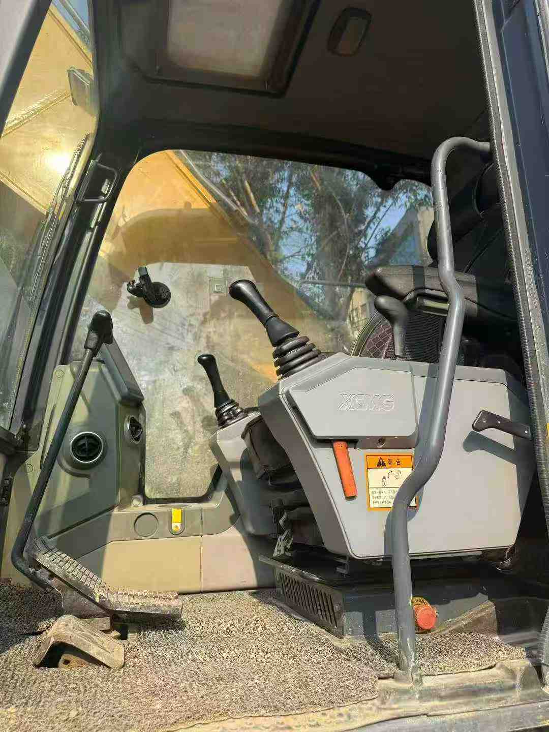 Used XCMG XE370 Excavator 2022 Model / 8