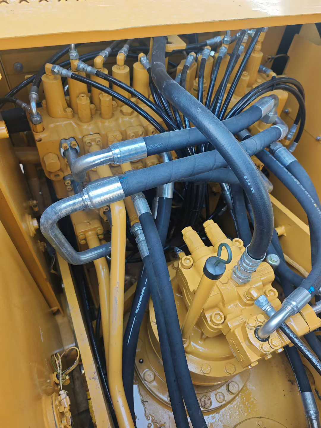 Used Caterpillar 320C Excavator 2016 Model / 4