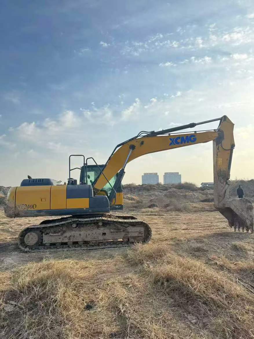 Used XCMG XE215 Excavator 2018 Model / 5