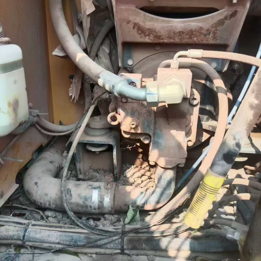 Used XCMG XE75WD Excavator 2022 Model / 3