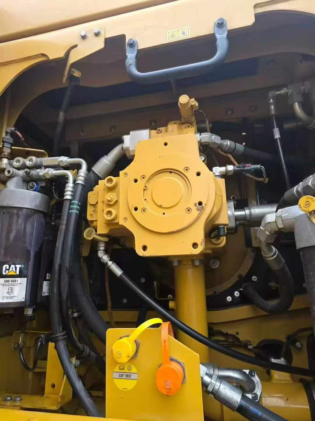 Used Caterpillar 215 Excavator 2022 Model / 7