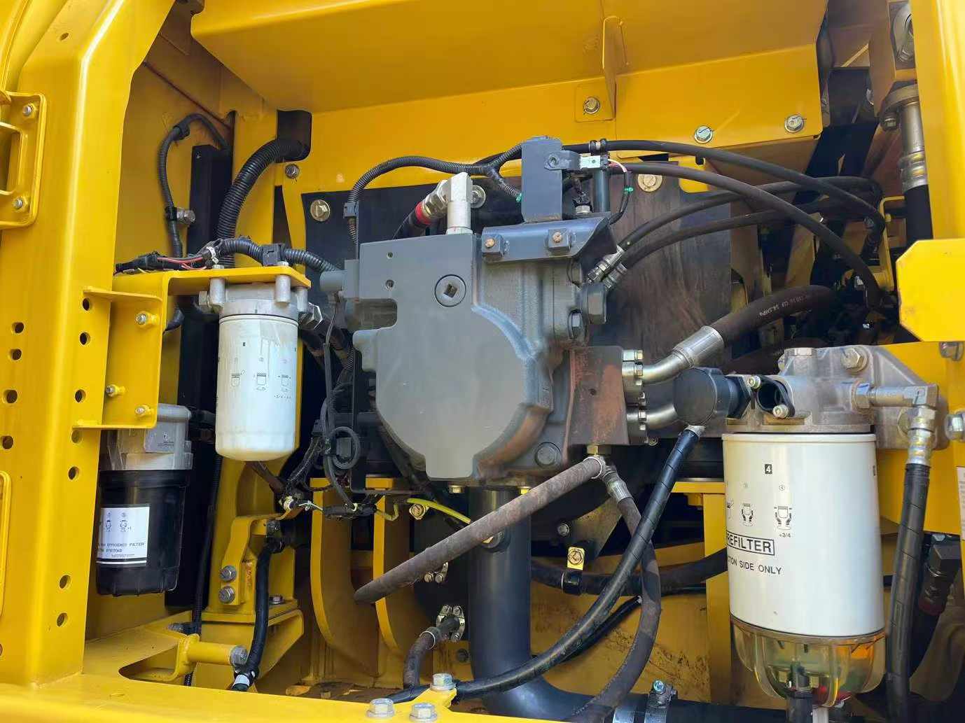 Used Komatsu PC200-1 Excavator 2024 Model / 4