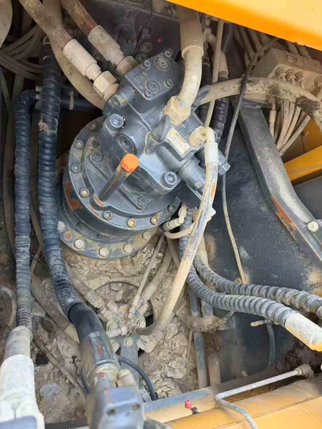 Used XCMG LW200 Excavator 2022 Model / 9