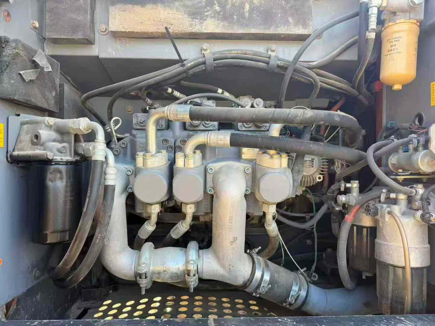 Used Hitachi ZAXIS200 Excavator 2016 Model / 5