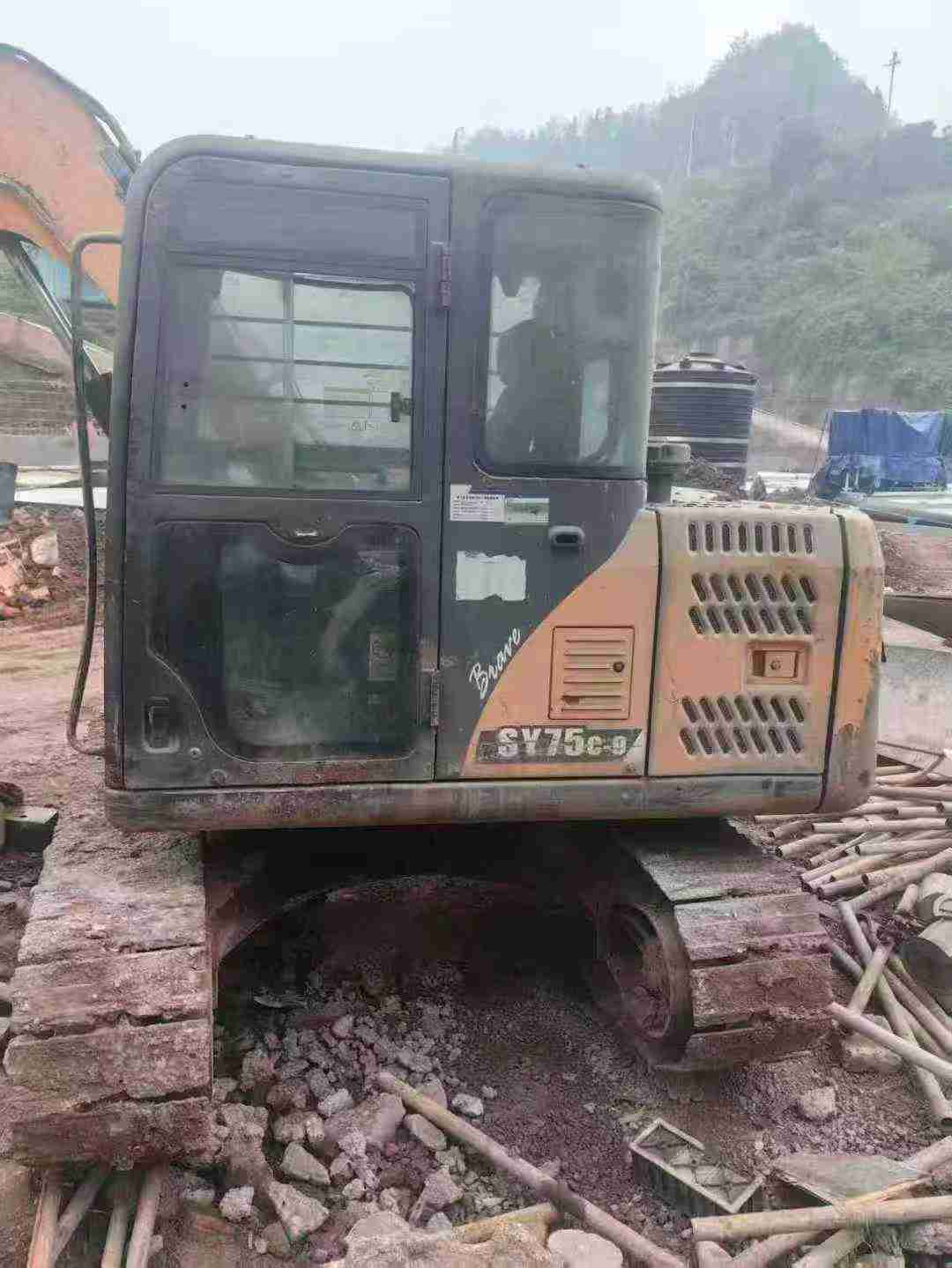 Used Sany SY75 Excavator 2013 Model / 2