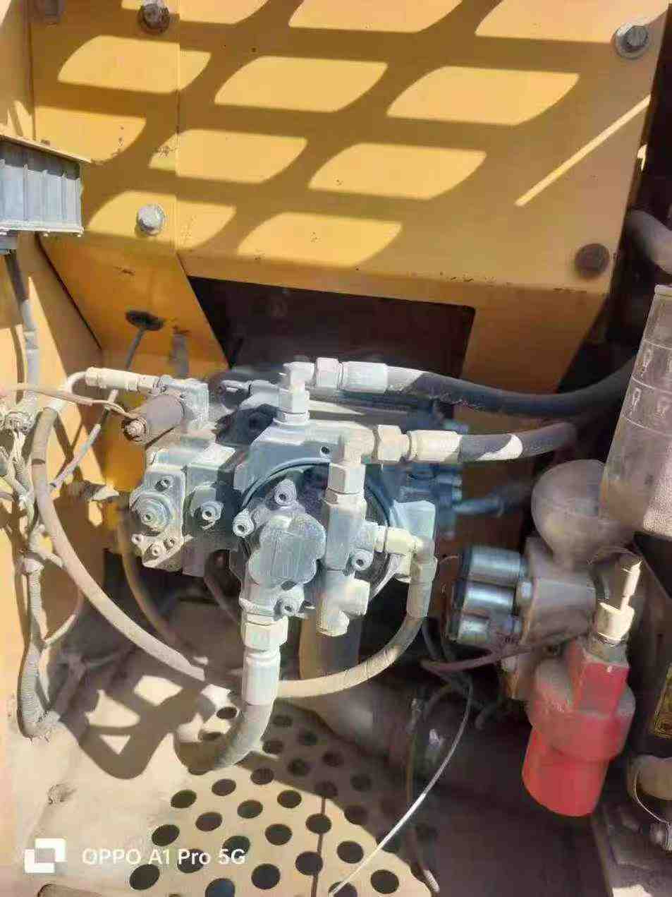 Used XCMG XE150 Excavator 2015 Model / 5