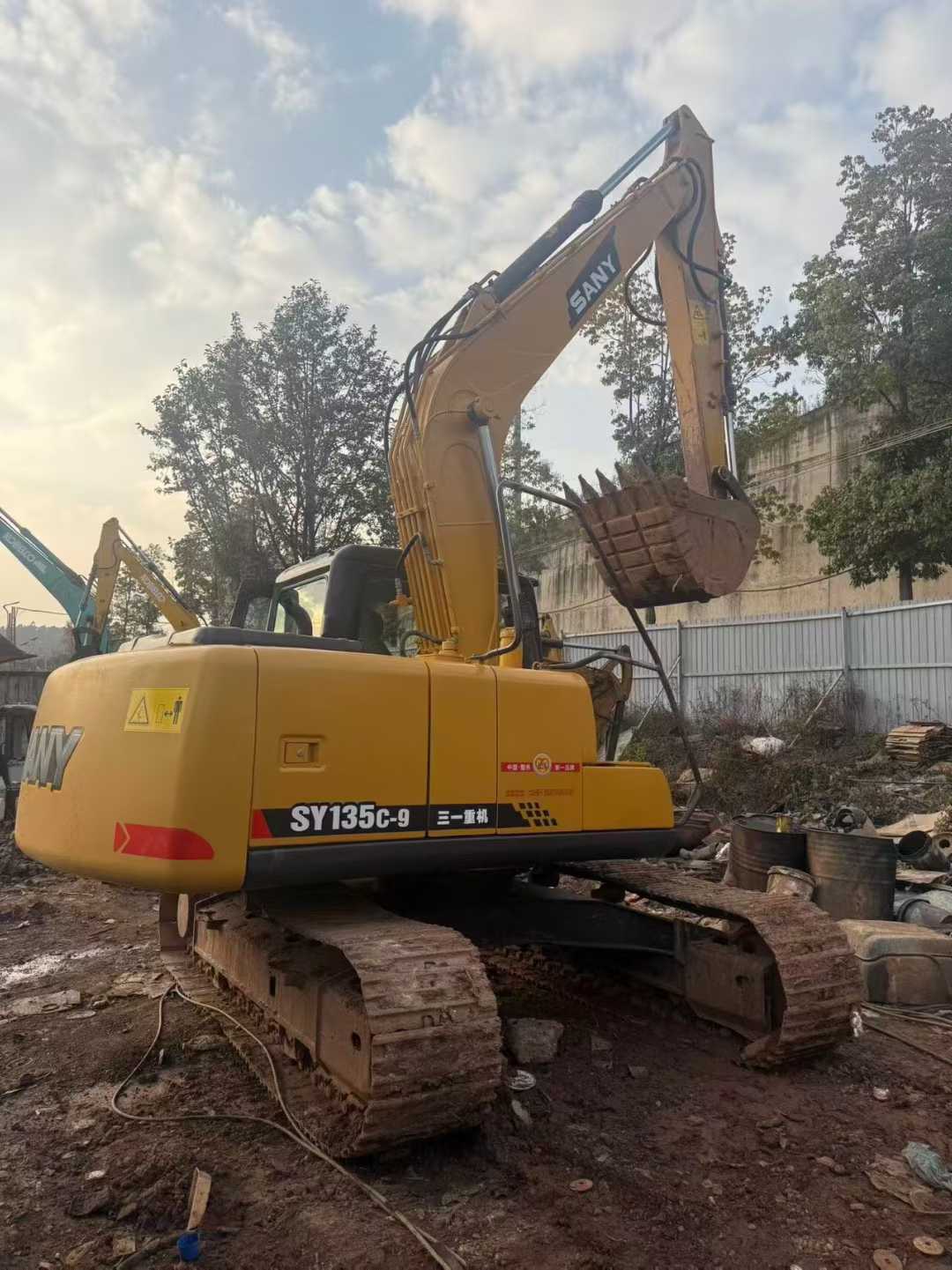 Used Sany SY135 Excavator 2014 Model / 2