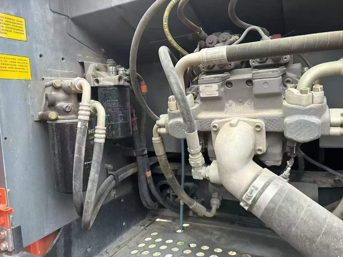 Used Hitachi ZAXIS200 Excavator 2020 Model / 4