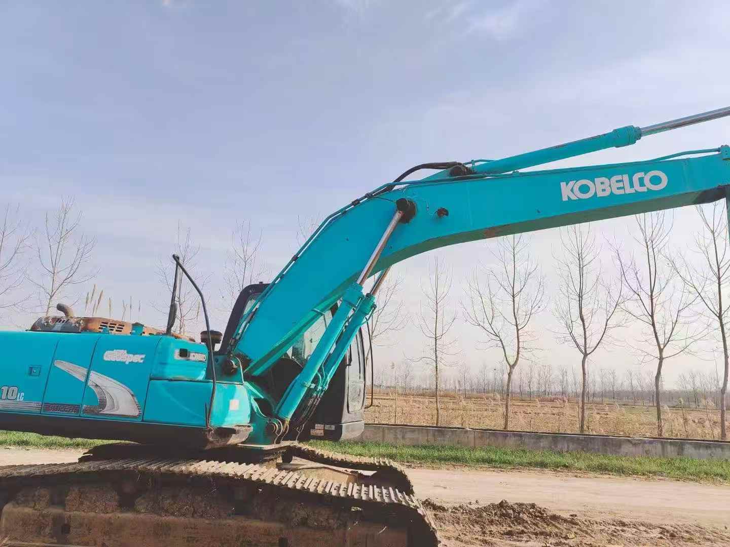 Used Kobelco SK210 Excavator 2011 Model / 5