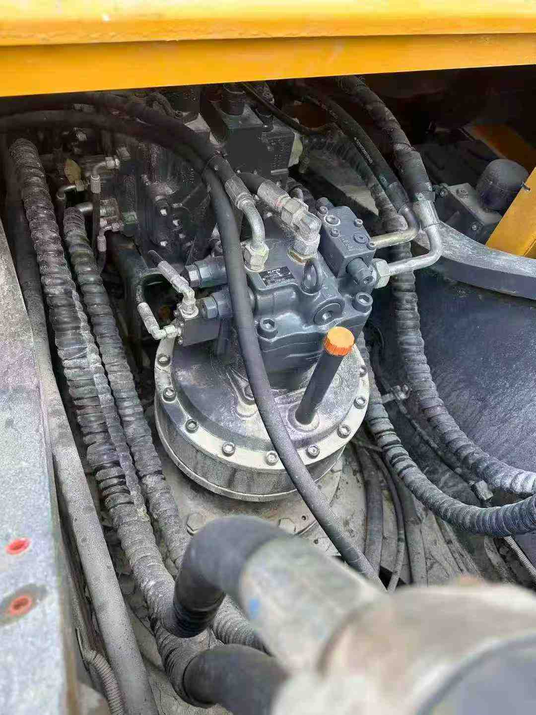 Used XCMG XE370 Excavator 2022 Model / 4