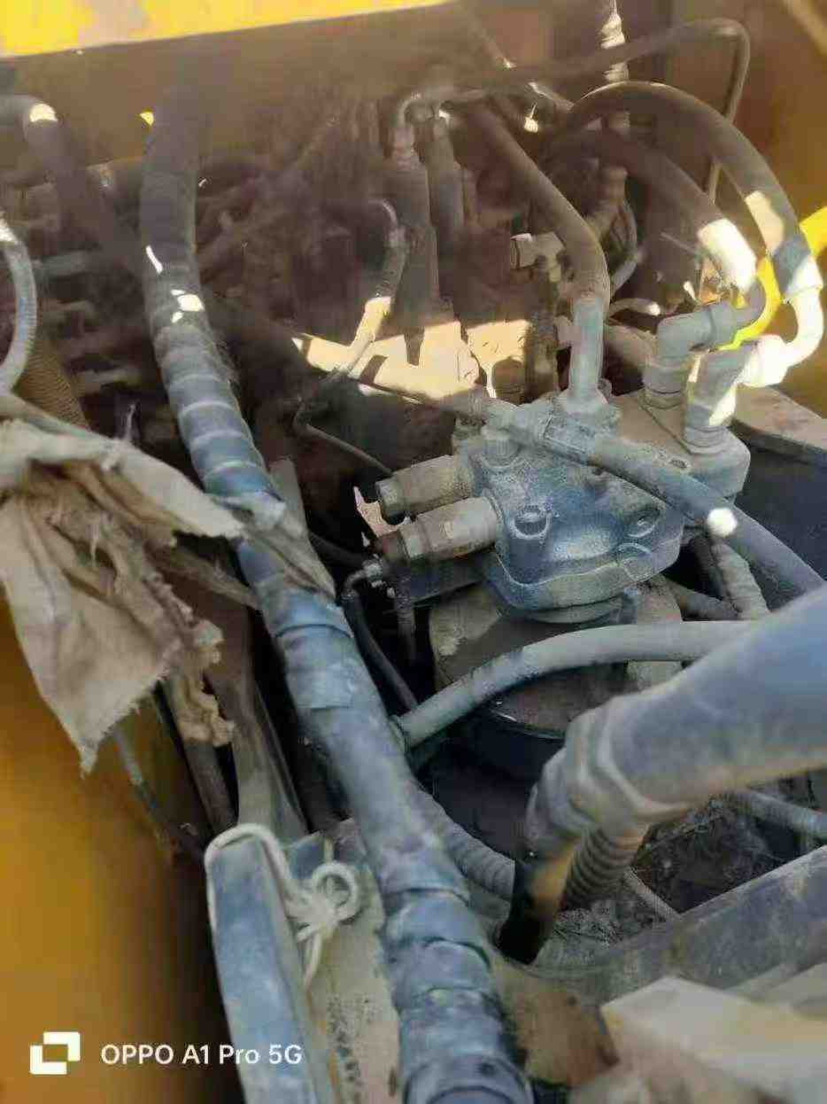 Used XCMG XE150 Excavator 2015 Model / 4