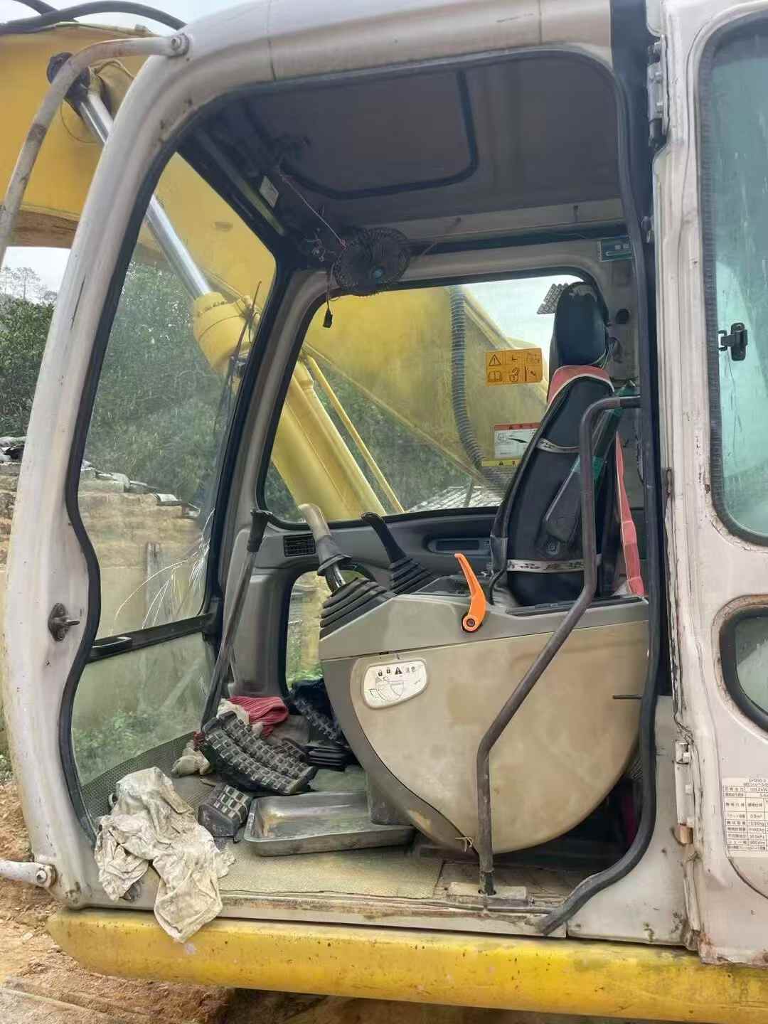 Used Sumitomo SH200A3 Excavator 2016 Model / 3