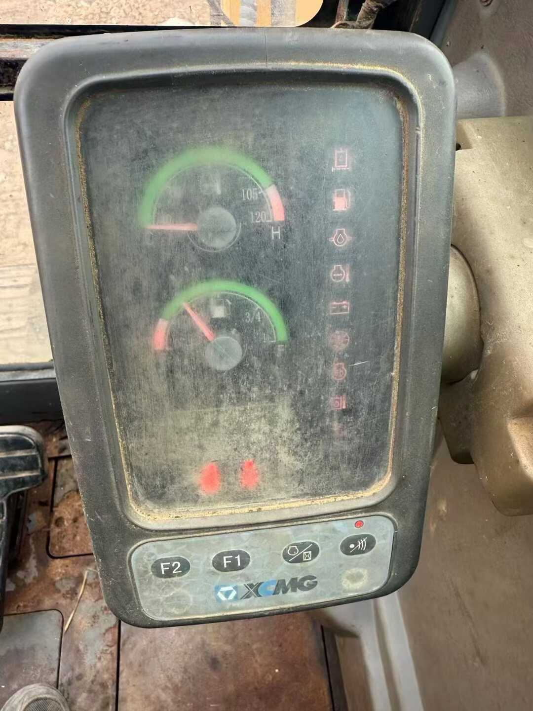 Used XCMG XE60 Excavator 2016 Model / 9