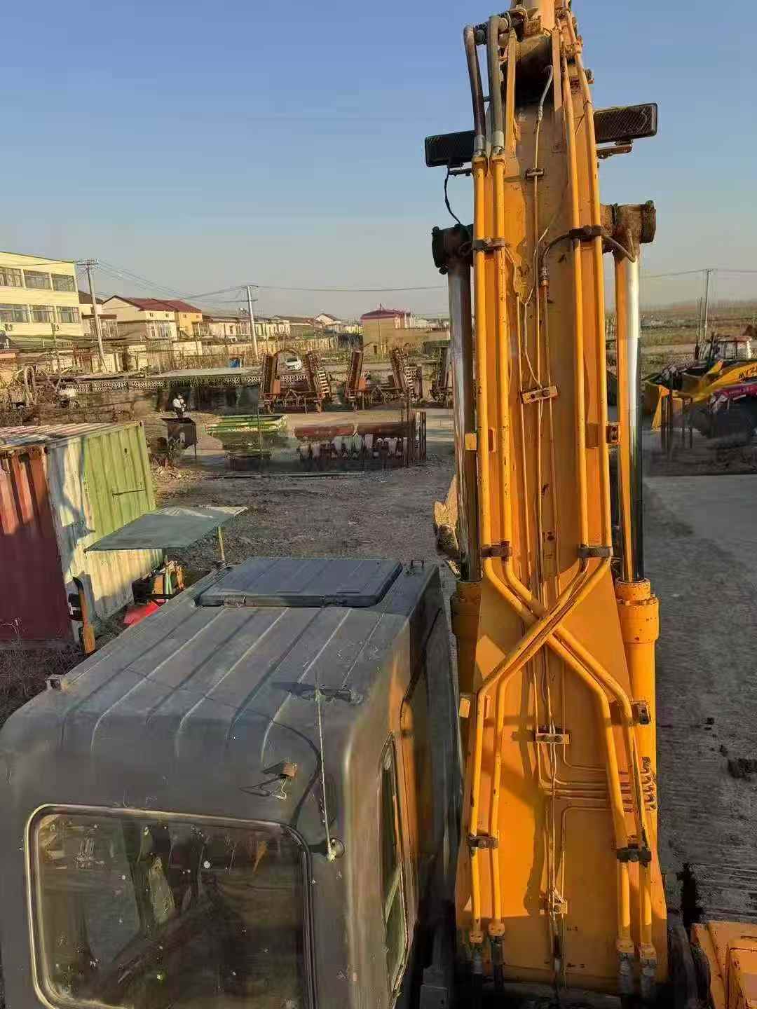 Used Hyundai R215-7 Excavator 2011 Model / 7