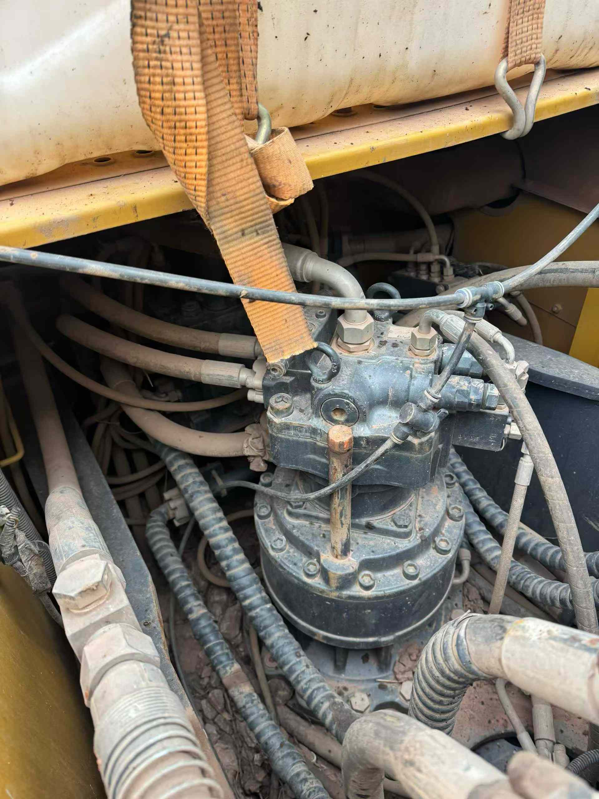 Used XCMG XE215 Excavator 2021 Model / 8