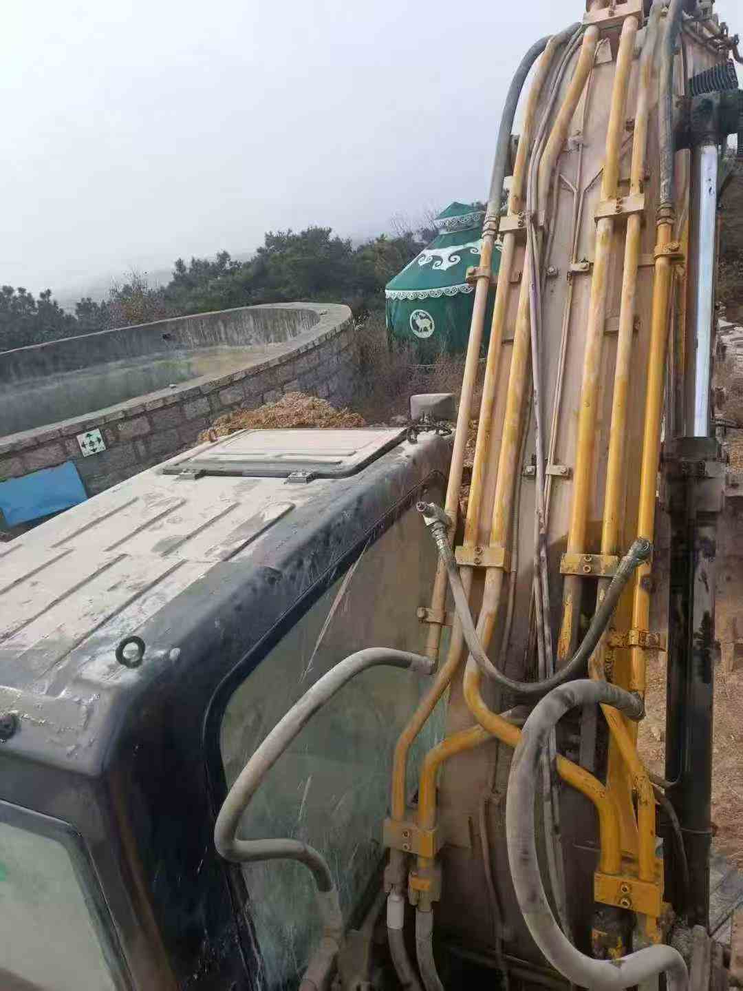 Used Sany SY205H Excavator 2013 Model / 4