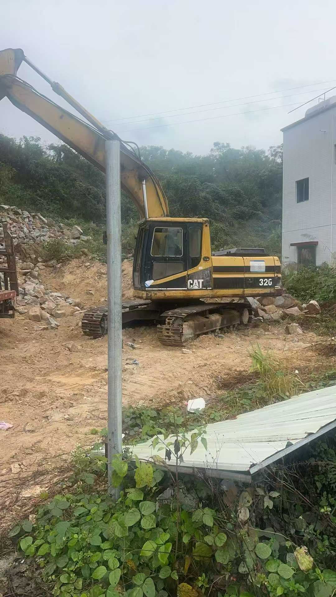 Used Caterpillar CT20 Excavator 2016 Model / 2