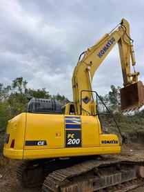 Buy Komatsu PC200-1 Used Excavator / 8 Used Komatsu PC200-1 Excavator 2024 Model / 8