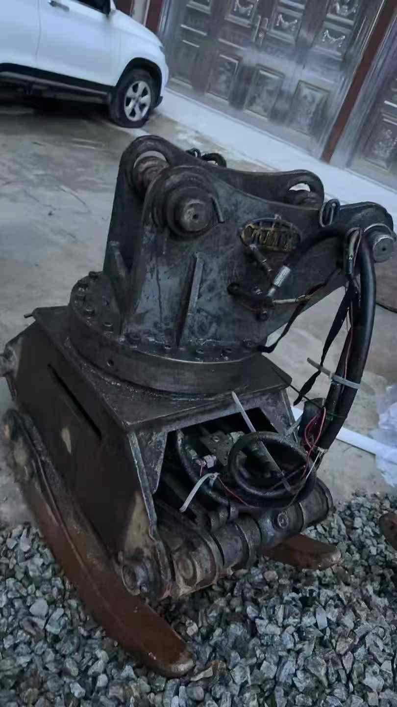 Used Komatsu PC130 Excavator 2016 Model / 6