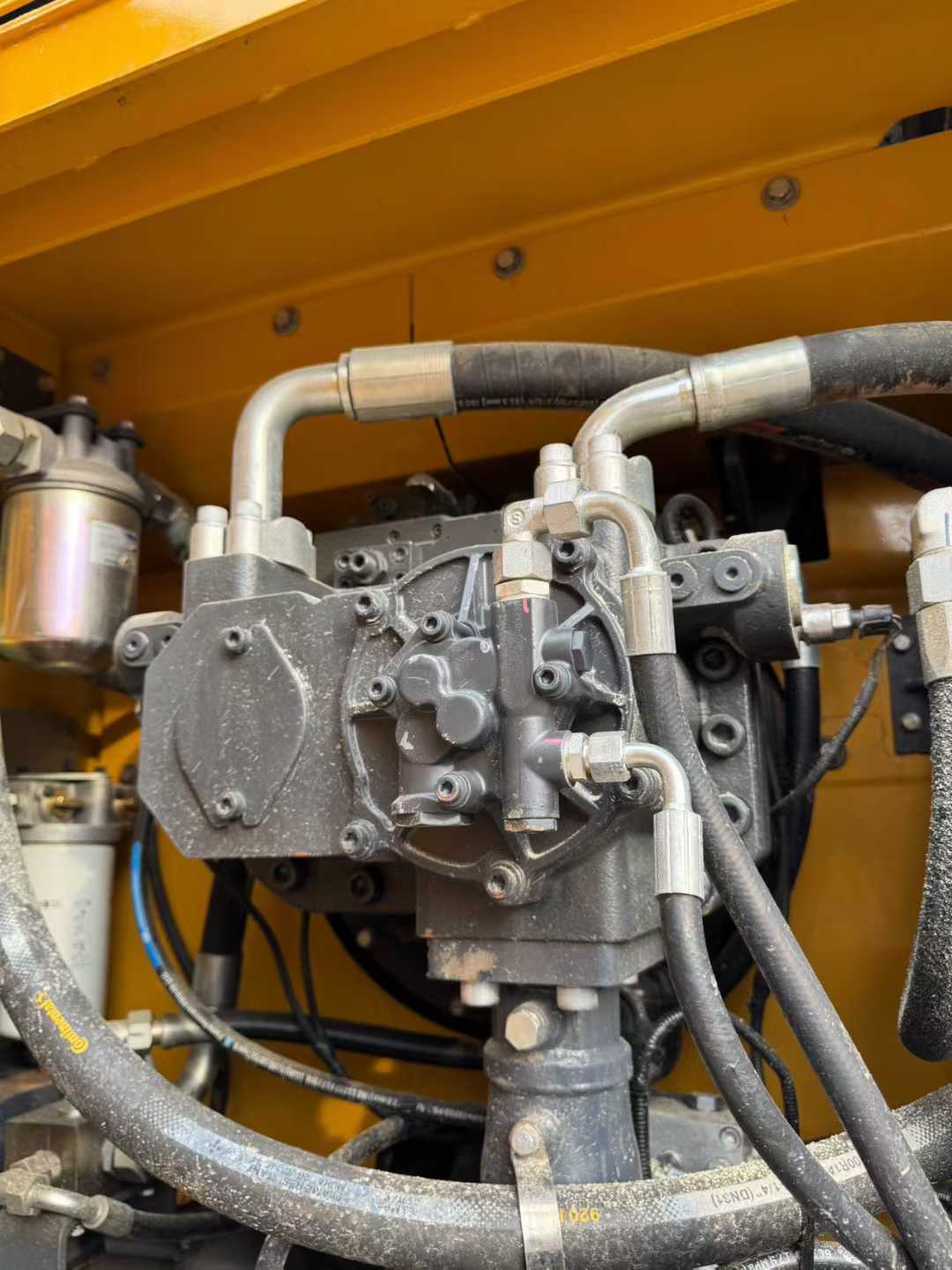 Used XCMG XE60 Excavator 2022 Model / 9