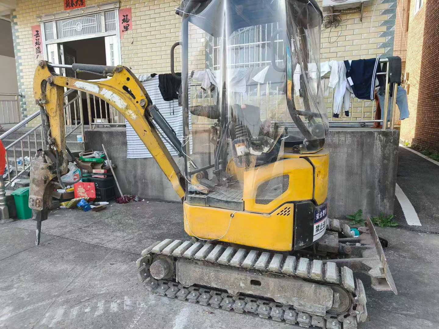 Used XCMG XE17U Excavator 2021 Model / 6