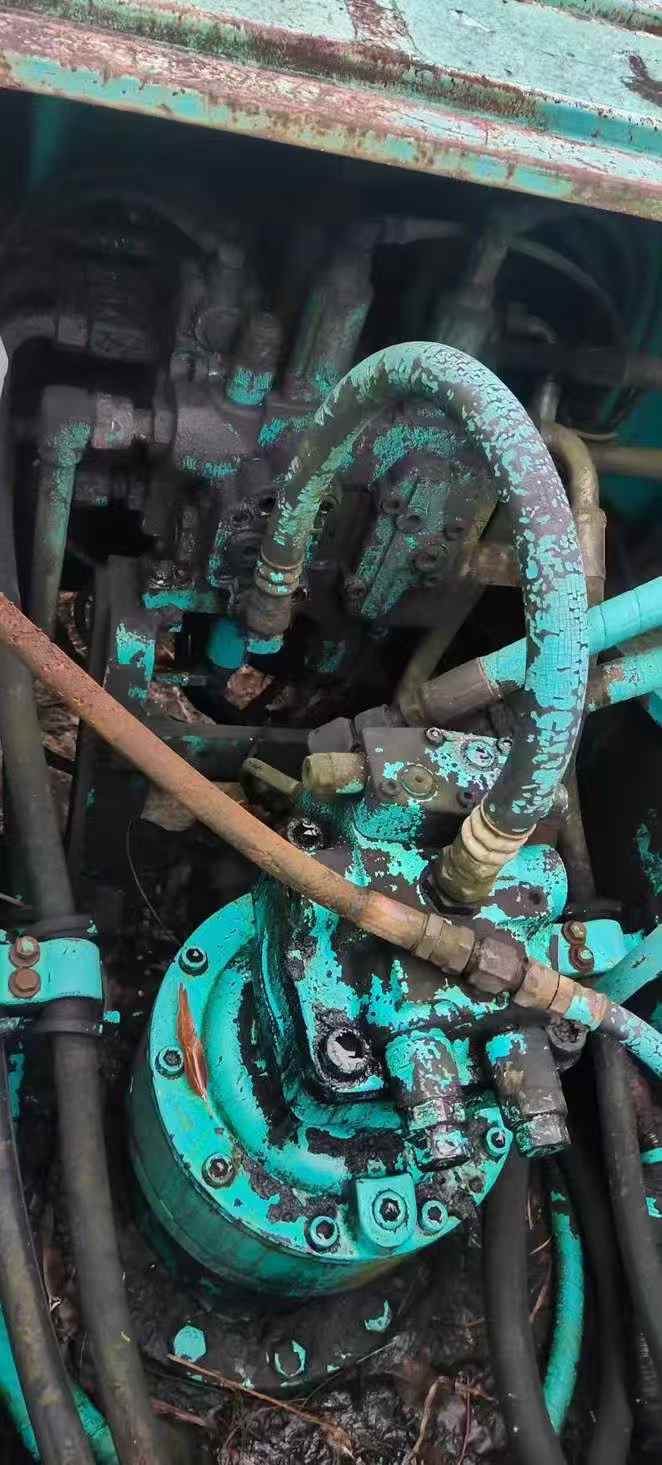 Used Kobelco SK200 Excavator 2016 Model / 6