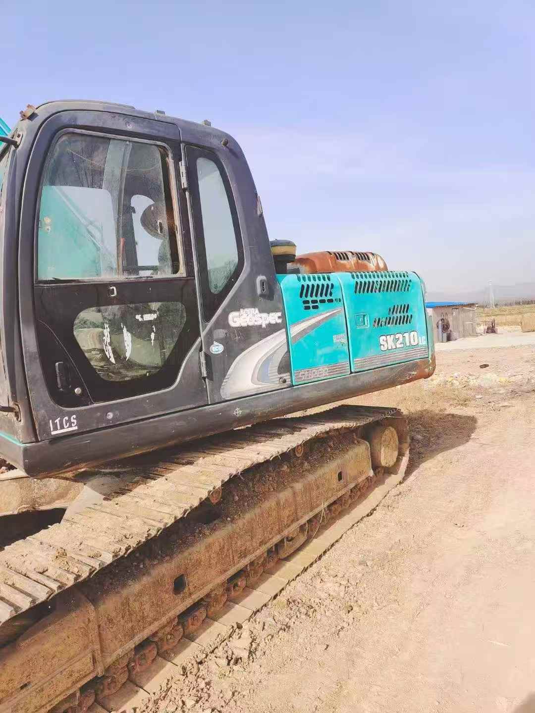 Used Kobelco SK210 Excavator 2011 Model / 9
