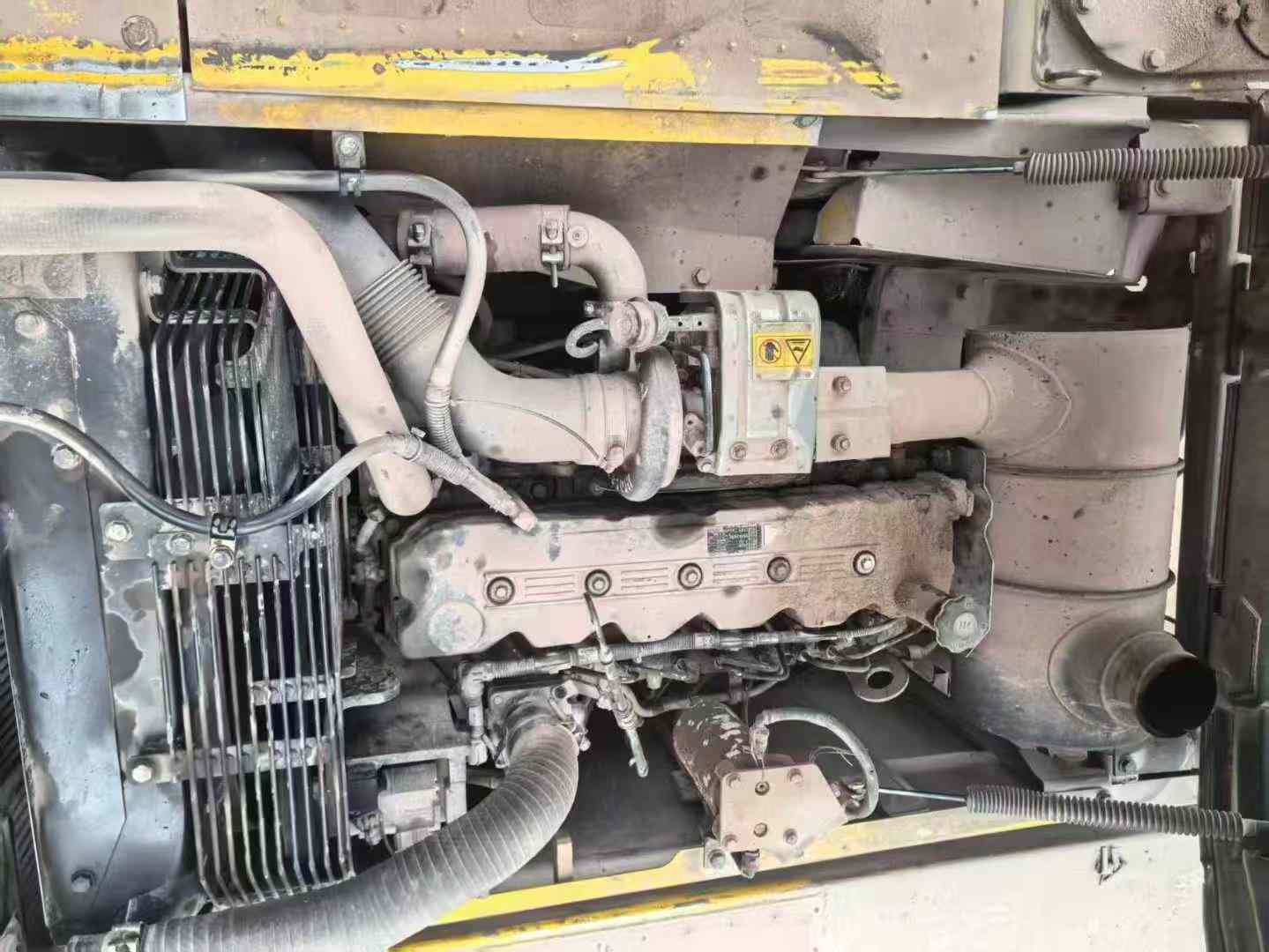 Used Komatsu PC220 Excavator 2021 Model / 3