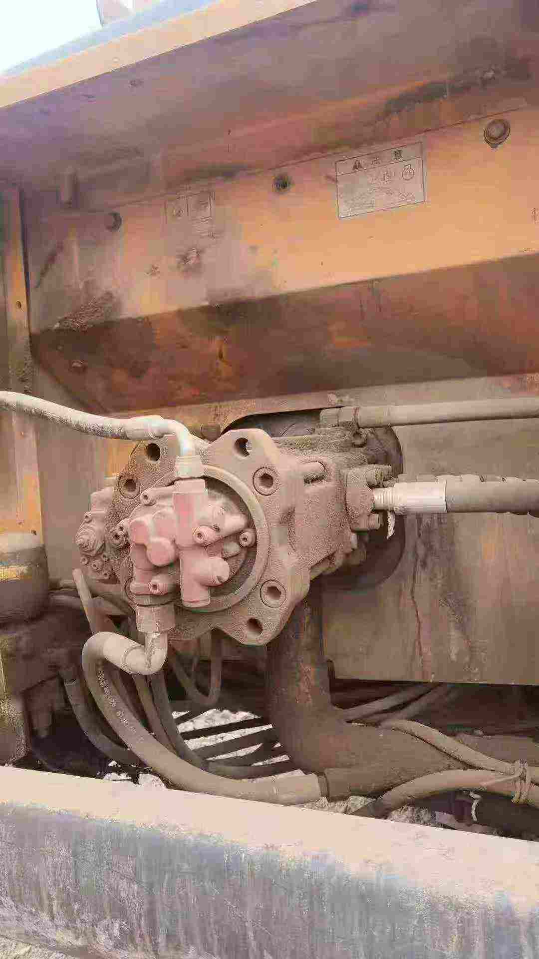 Used Hyundai HX75 Excavator 2012 Model / 4