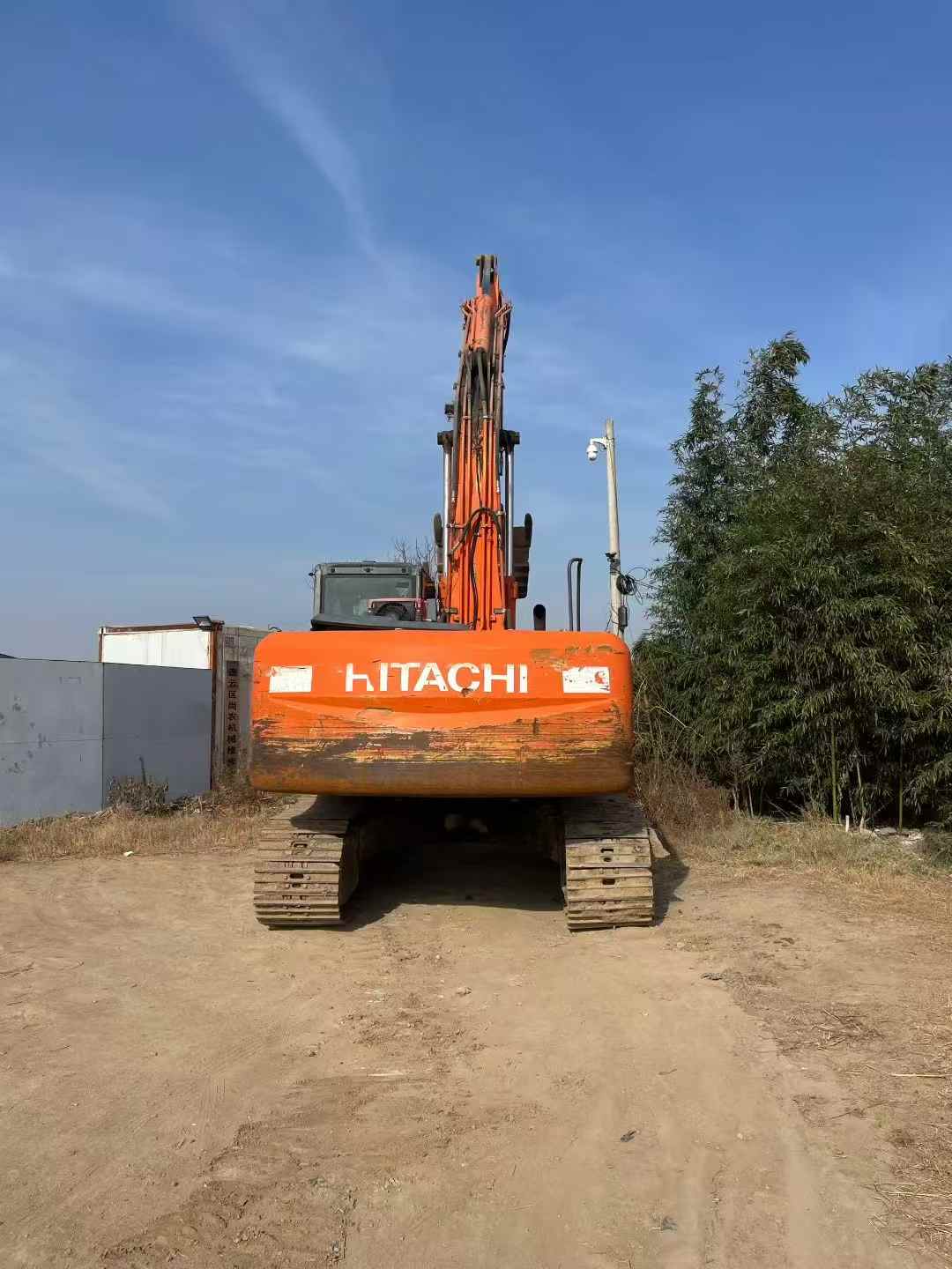 Used Hitachi ZAXIS200 Excavator 2010 Model / 3
