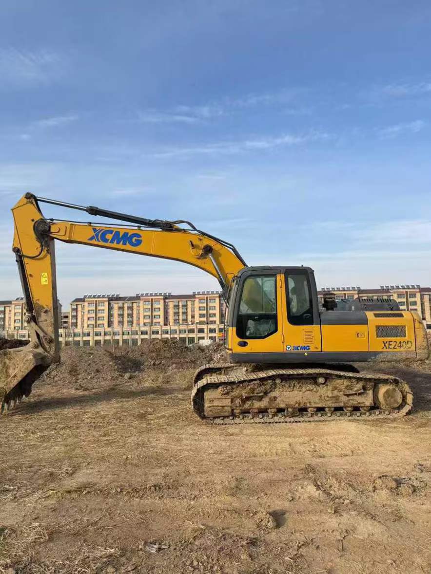 Used XCMG XE215 Excavator 2018 Model / 2