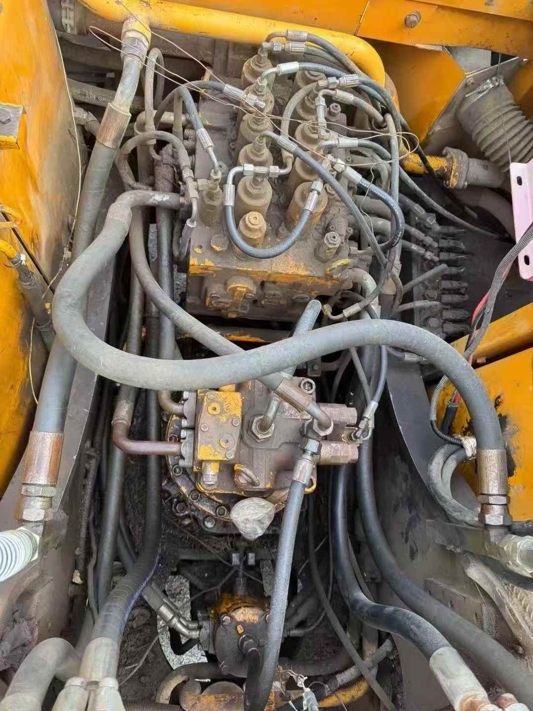 Used Sany SY215ACE Excavator 2011 Model / 5