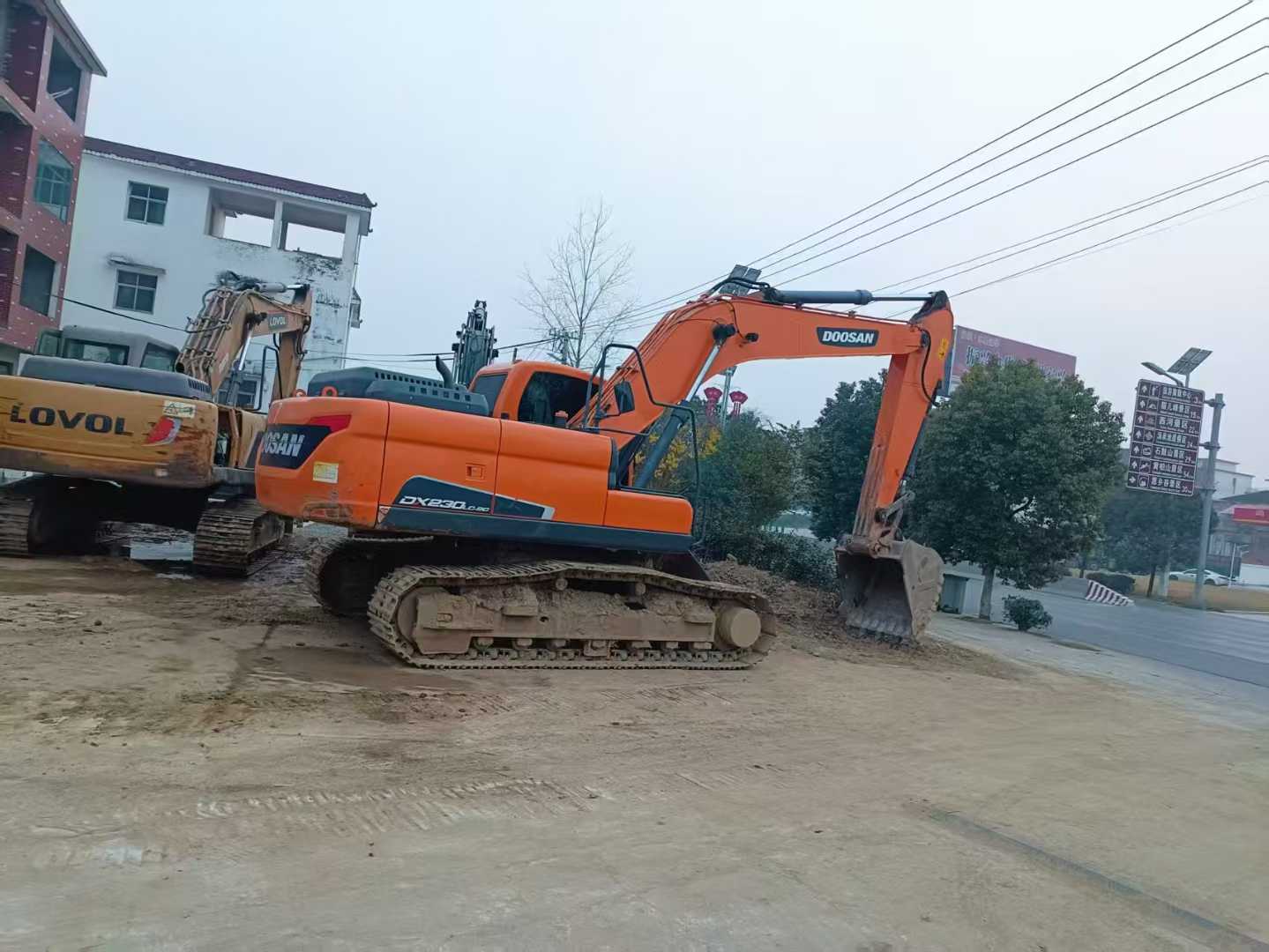 Used Doosan DX15 Excavator 2021 Model / 3