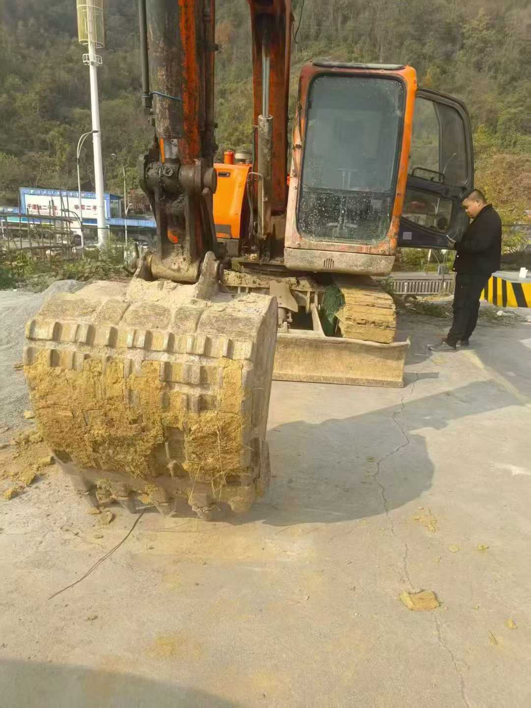 Used Doosan DX75 Excavator 2016 Model / 5