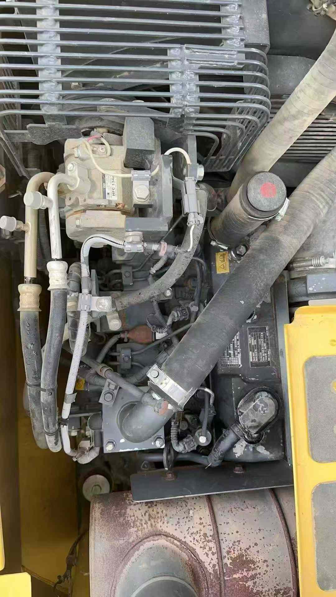 Used Komatsu PC130 Excavator 2016 Model / 4