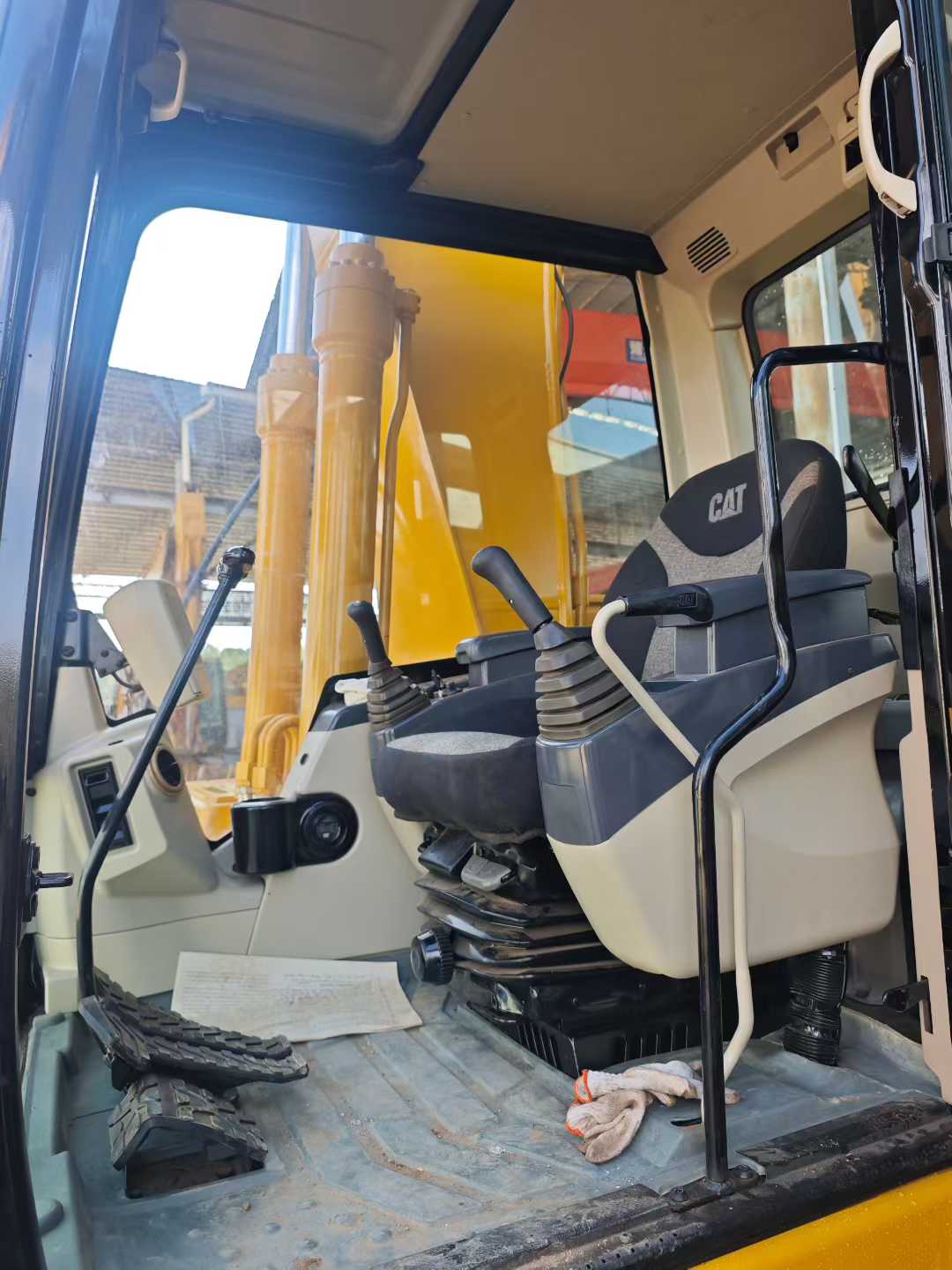 Used Caterpillar 320C Excavator 2016 Model / 7