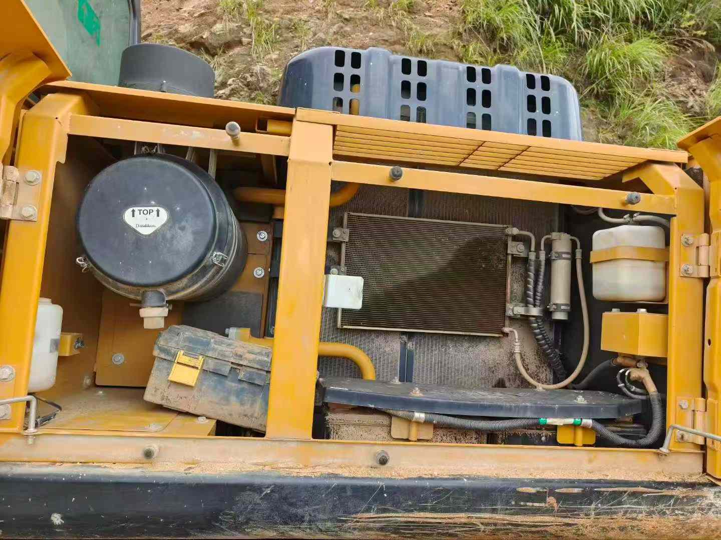 Used Sany SY200C Excavator 2016 Model / 9