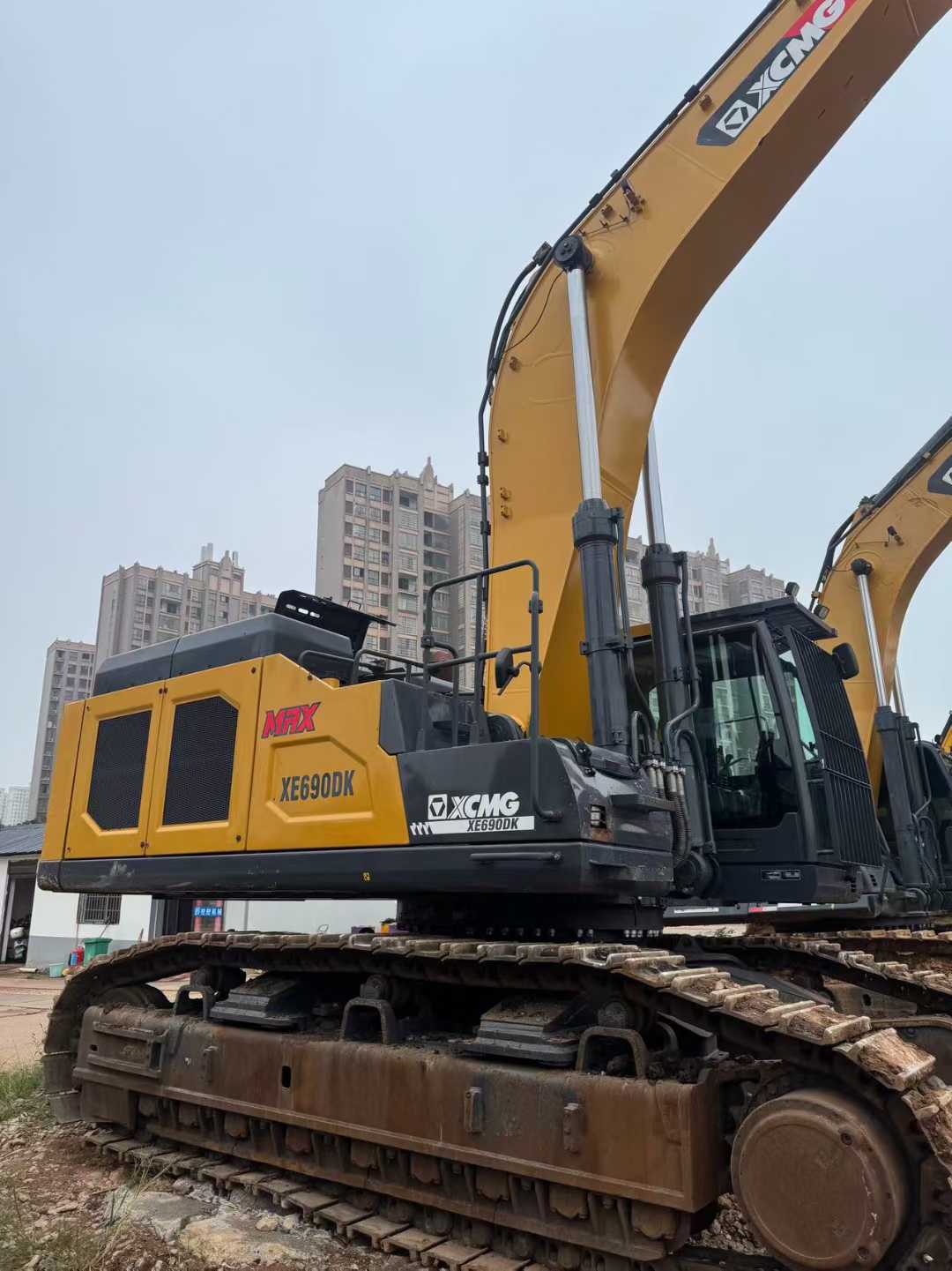 Used XCMG XE690DK MAX Excavator 2022 Model / 2