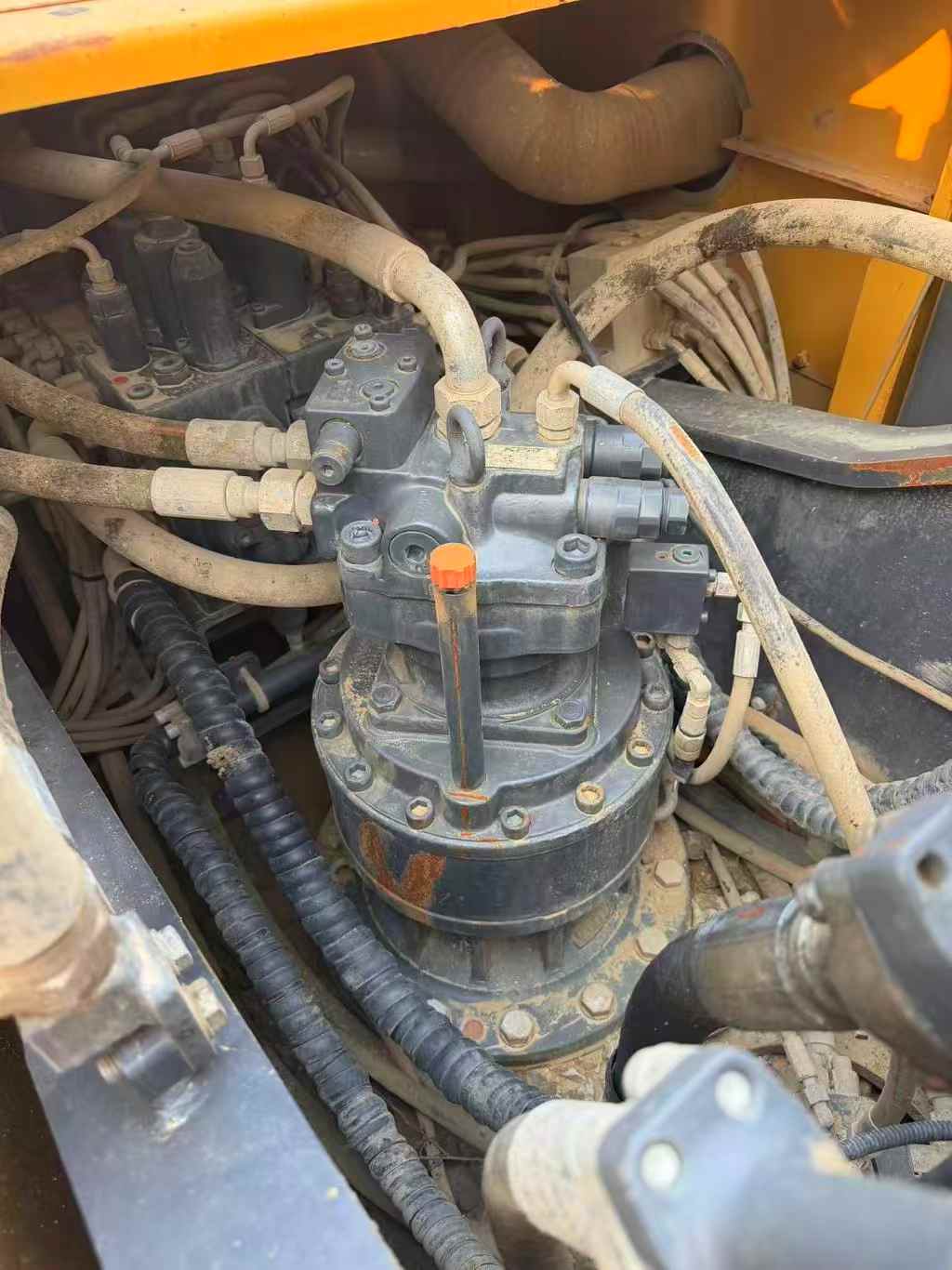 Used XCMG LW200 Excavator 2022 Model / 4