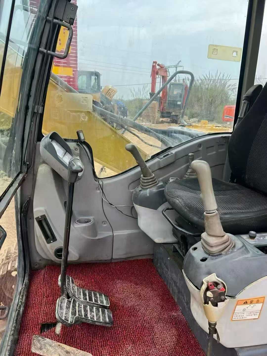 Used XCMG XE80 Excavator 2016 Model / 6